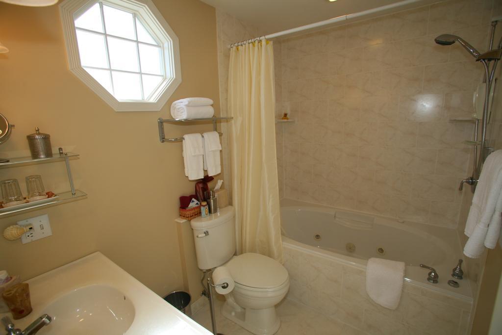 ويلمنجتون C.W. Worth House Bed And Breakfast الغرفة الصورة