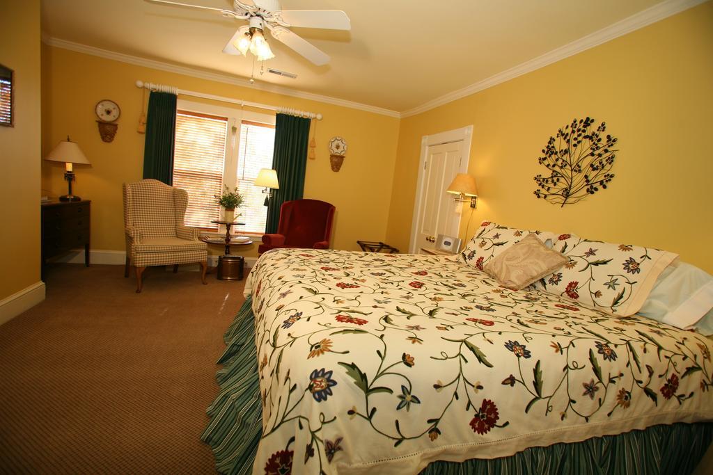 ويلمنجتون C.W. Worth House Bed And Breakfast الغرفة الصورة