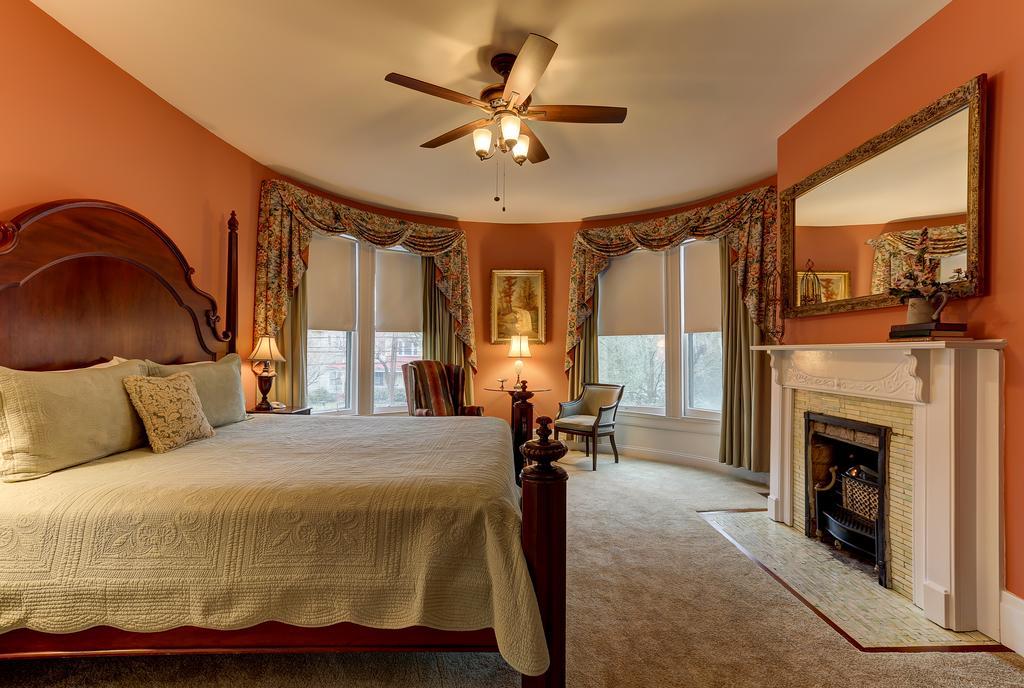 ويلمنجتون C.W. Worth House Bed And Breakfast الغرفة الصورة