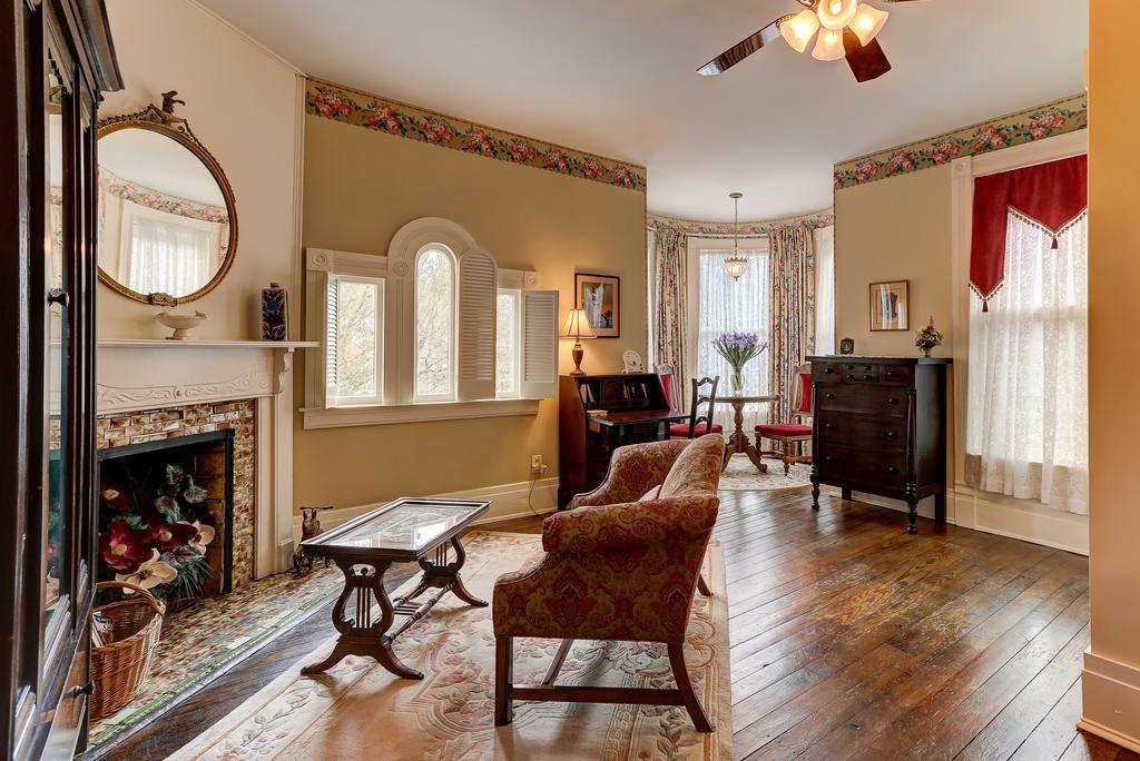 ويلمنجتون C.W. Worth House Bed And Breakfast الغرفة الصورة